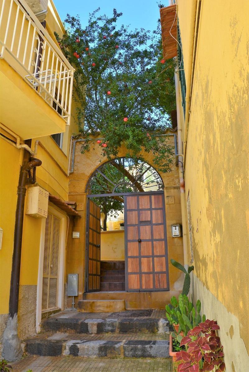 B&B Il Melograno Antico Con Terrazza E Giardino Agrigento Exterior photo