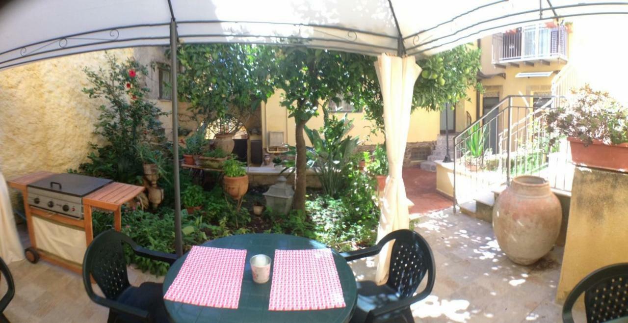 B&B Il Melograno Antico Con Terrazza E Giardino Agrigento Exterior photo